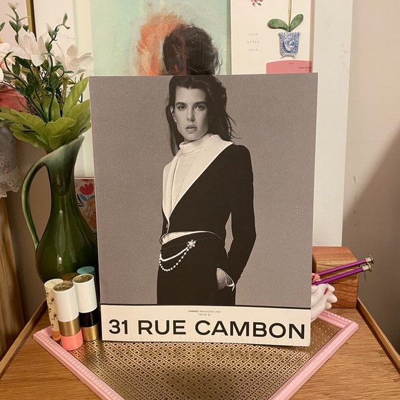 Chanel Magazine Issue 22 - Picture 1 of 10